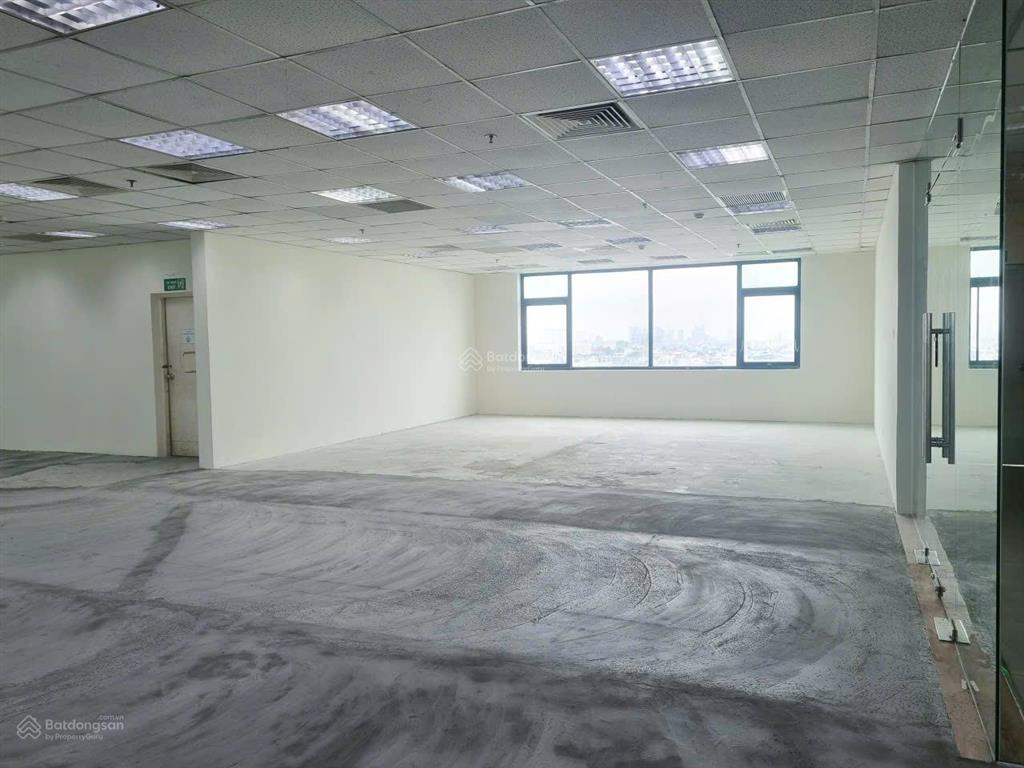 Sàn khủng giá tốt 755m² giá 220 triệu/tháng