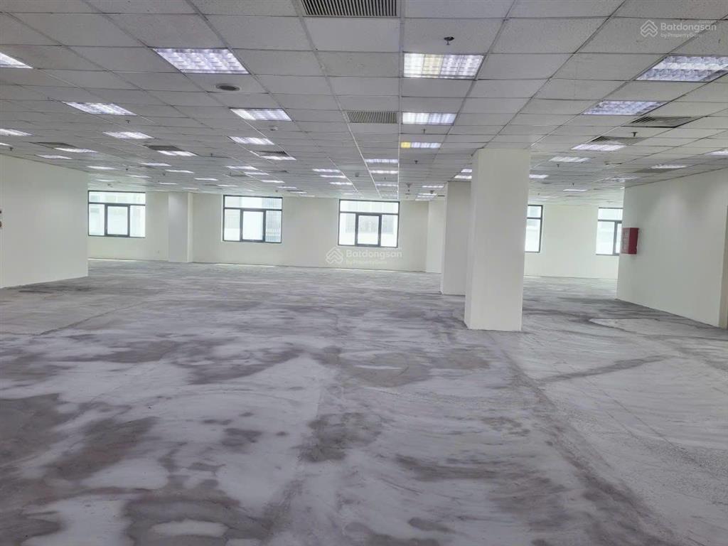 Sàn khủng giá tốt 755m² giá 220 triệu/tháng