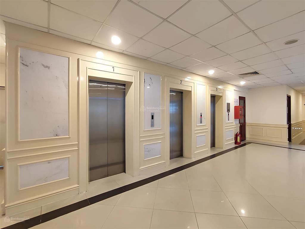 Sàn khủng giá tốt 755m² giá 220 triệu/tháng