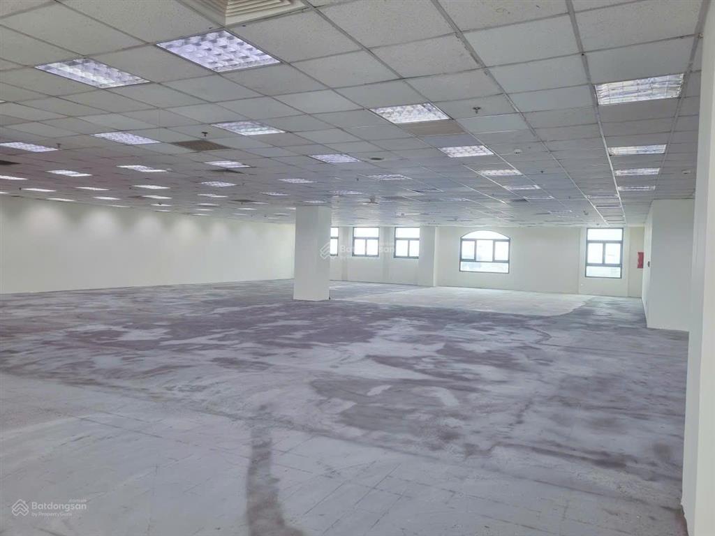 Sàn khủng giá tốt 755m² giá 220 triệu/tháng
