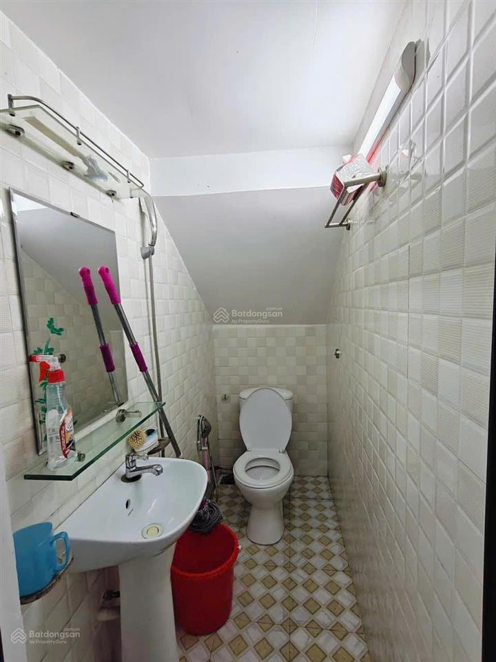 Tôi cần bán gấp căn nhà hẻm ô tô nằm ở lê quang định, p1, gò vấp  62m2  giá 3tỷ350