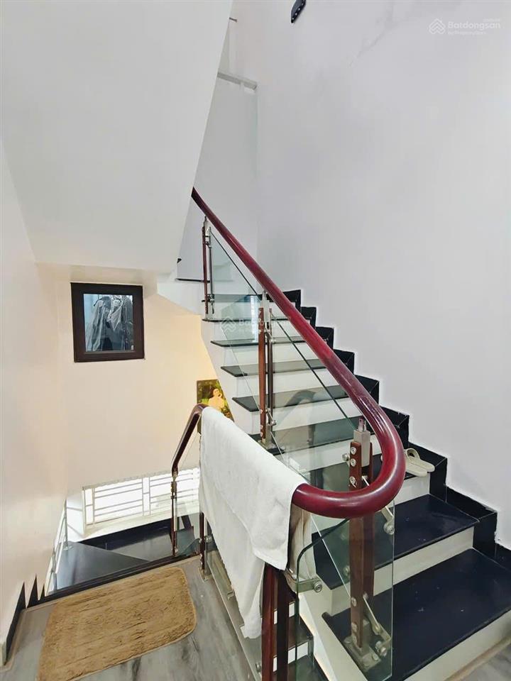 Tôi cần bán gấp căn nhà hẻm ô tô nằm ở lê quang định, p1, gò vấp  62m2  giá 3tỷ350