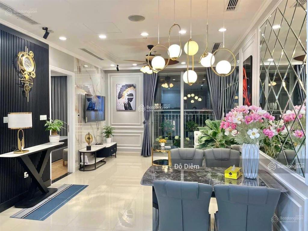 Hiếm. tôi cần bán nhanh căn góc 2 ngủ, 77m2 tòa pcc1 triều khúc, full đồ. giá 7.4 tỷ.  0337 868 ***