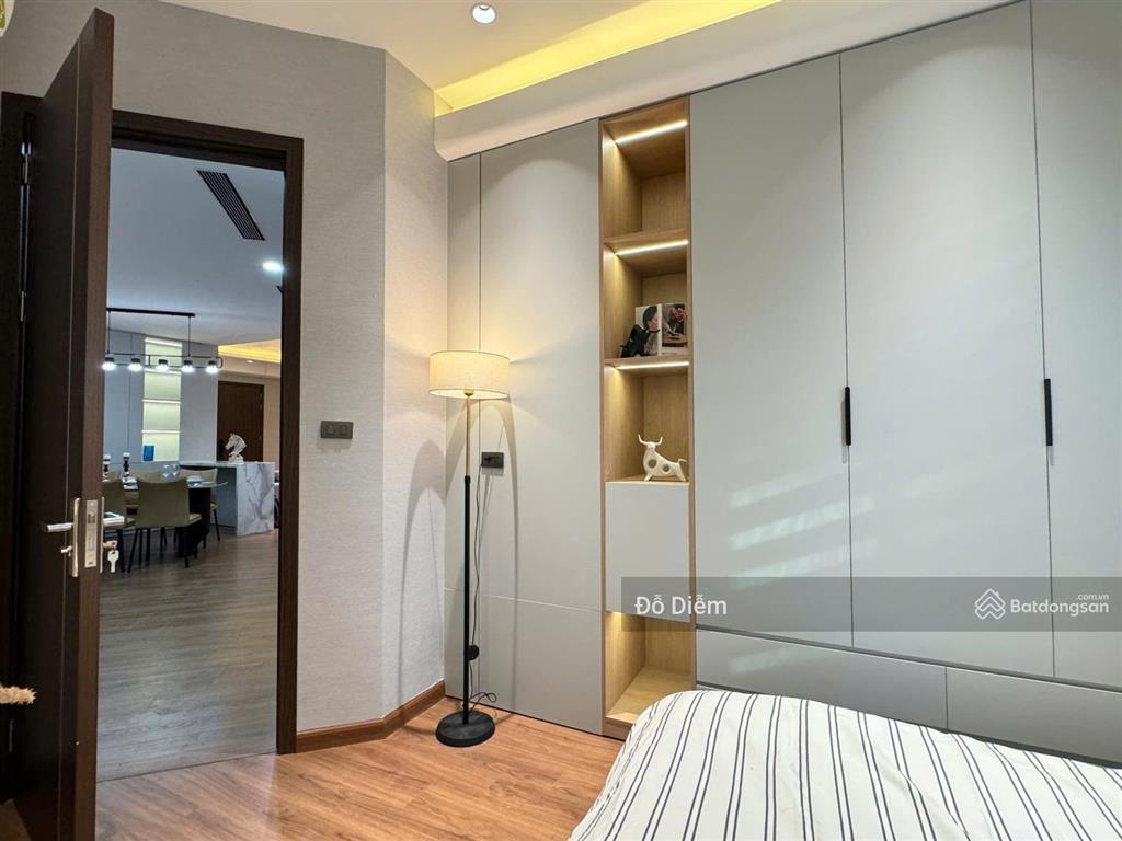 Bán căn hộ chung cư handi resco lê văn lương, 3 ngủ 168m2, full đồ. giá 16.1 tỷ.  0337 868 ***