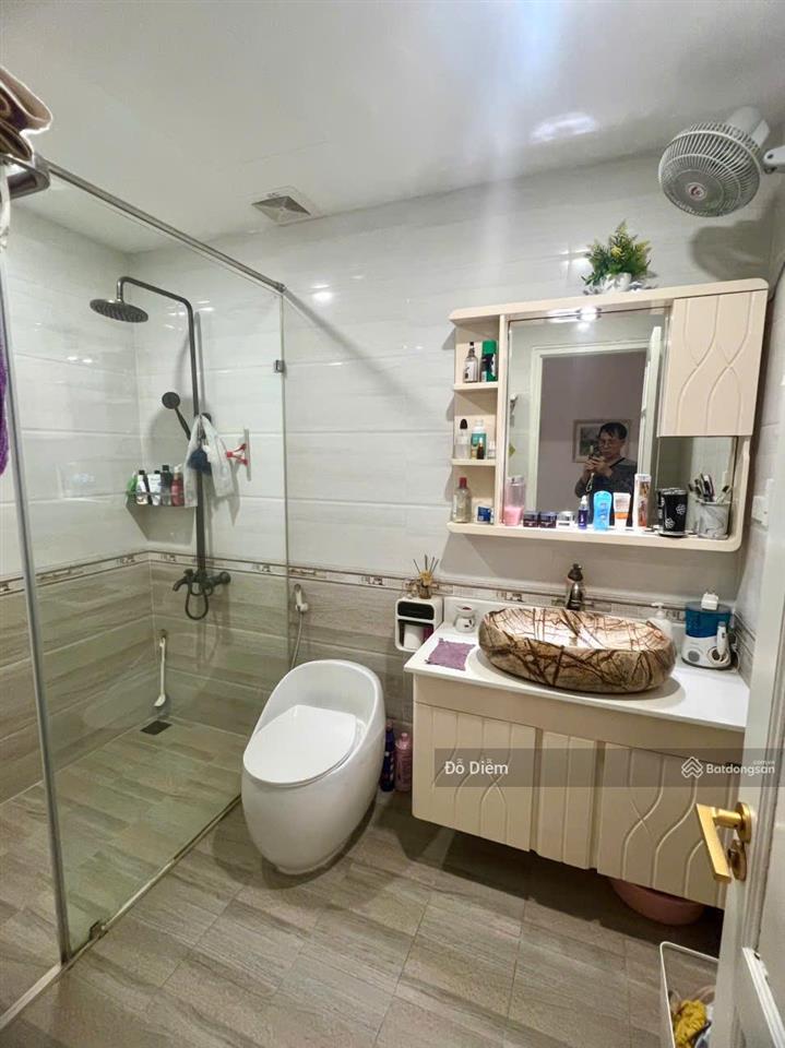 Bán gấp cc rivera park hà nội, 8,2 tỷ, 70m2, 2pn, 2wc, pháp lý đầy đủ.  0337 868 ***