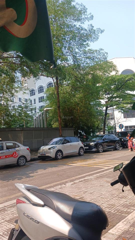 Trung kính chính chủ bán nhà 5 tầng mặt phố vị trí có 1 không 2