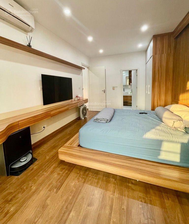 Bán căn hộ chung cư cao cấp hoàng đạo thúy dt 120m 3 ngủ