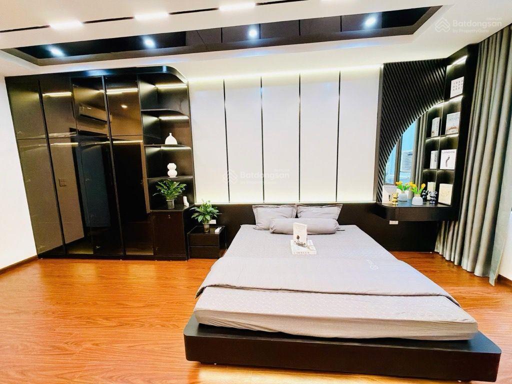 Chính chủ bán nhà thái thịnh dt 38m ngõ thông rộng 2m mới tinh ở luôn + 9 tỷ