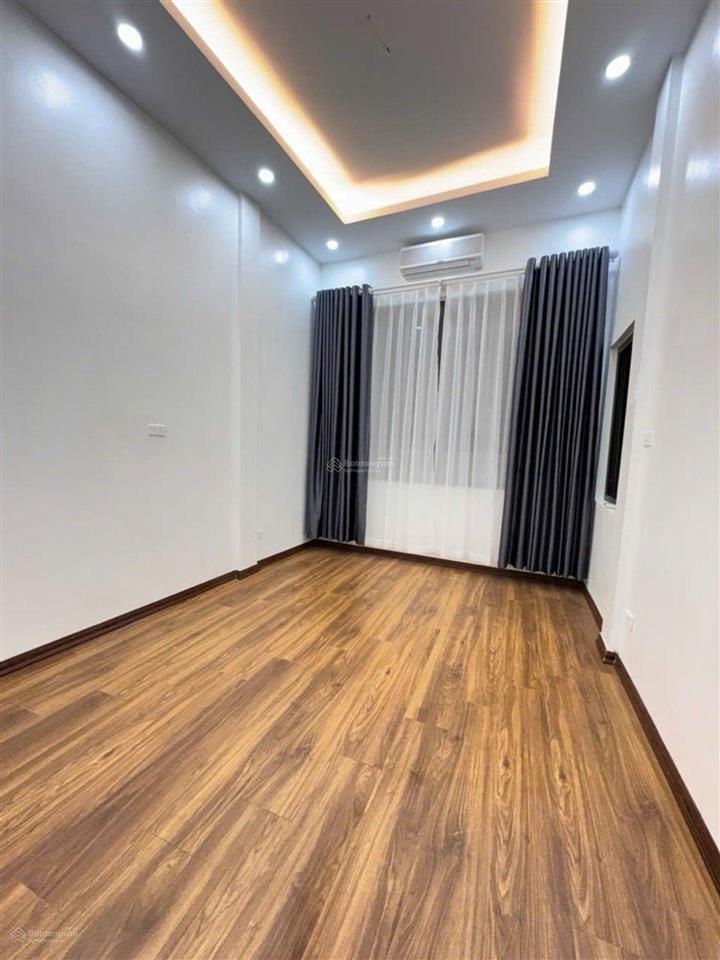 Chính chủ cần bán nhà ô chợ dừa dt 35m. ngõ thông gần phố