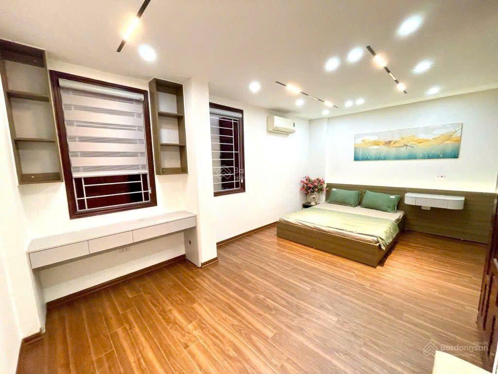 Nhà đẹp như khách sạn giá chỉ nhỉnh 6 tỷ khu vực kiến hưng hà