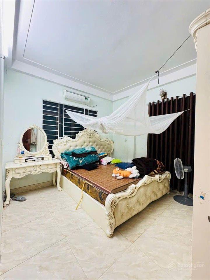 Hơn 5 tỷ sở hữu ngay 5 tầng kiến hưng, dt 35m2