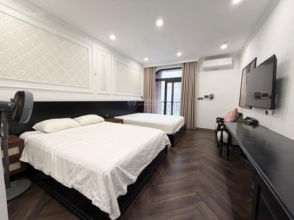 15 tỷ sở hữu s.iê.u phẩm ô tô, dt 50m thanh xuân 5 tầng thang máy nhập khẩu, nội thất xịn sò