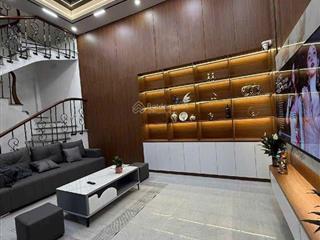 Chính chủ bán nhà phố đoàn thị điểm