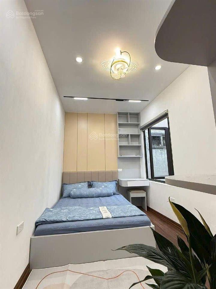 Chính chủ bán nhà phố đoàn thị điểm