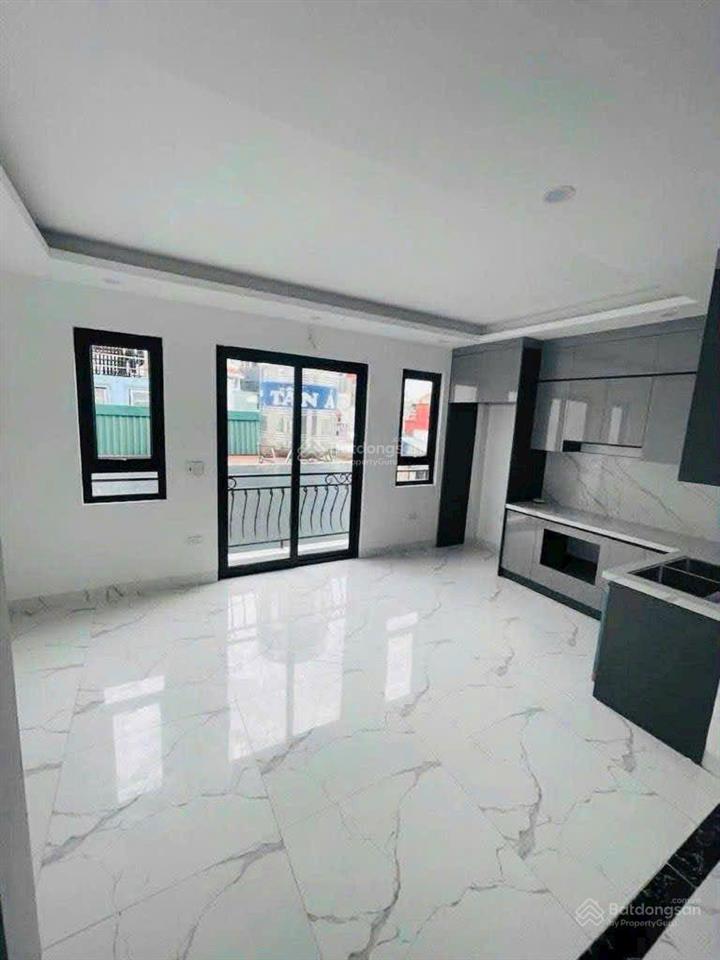 Trung tâm đống đa  6 tầng  thang máy  gần ô tô  công viên