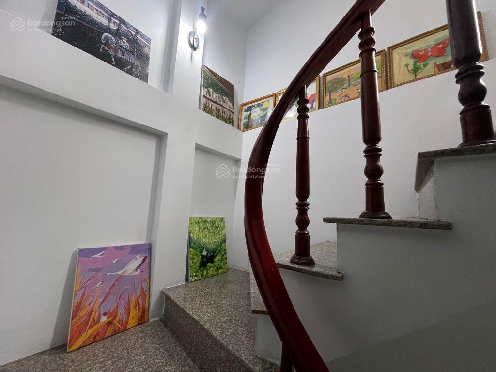 Cực hot  nhỏ tiền vừa miếng  nhỉnh 6 tỷ có nhà trung tâm đống đa  25m2 6 tầng 4 ngủ