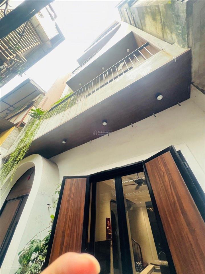 Cần bán nhà trung tâm ô chợ dừa đống đa dt 45m2. vị trí đắc địa