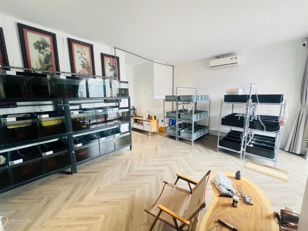 Cần bán nhà trung tâm ô chợ dừa đống đa dt 45m2. vị trí đắc địa