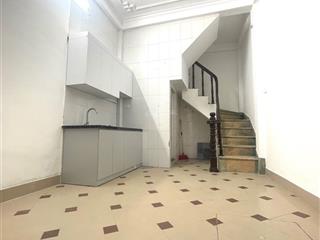 Chỉ 5 tỷ sở hữu ngay nhà 4 tầng 3pn phố chính kinh  quan nhân