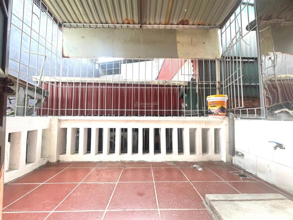 Chỉ 5 tỷ sở hữu ngay nhà 4 tầng 3pn phố chính kinh  quan nhân