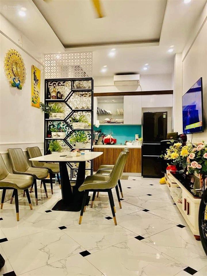 9 tỷ dt 36m. sở hữu ngay nhà mới trung tâm văn miếu  quốc tử giám, đống đa
