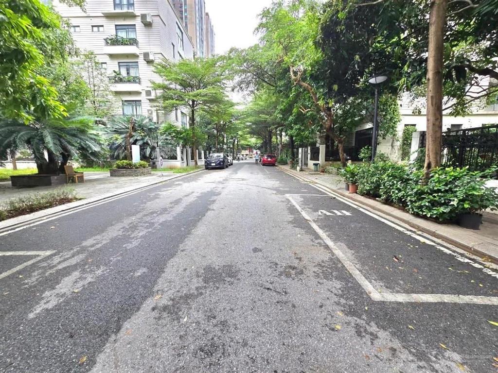 Dt 150m²  giá 59 tỷ biệt thự nhà vườn pandora triều khúc  6 tầng thang máy  nội thất tiền tỷ