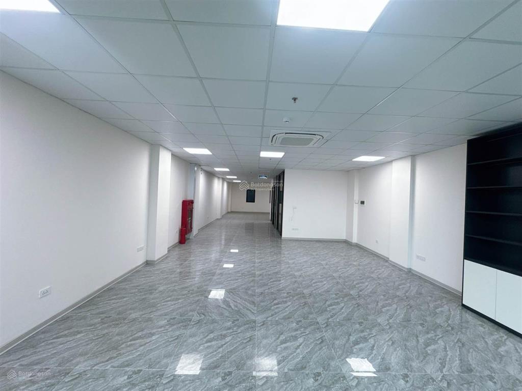 40 tỷ sở hữu tòa văn phòng 9 tầng trung tâm nguyễn khuyến, yên xá  tân triều