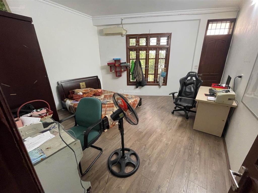 Giá hơn 40 tỷ. nhà lô góc 2 mặt phố dt 110m. 6 tầng 2 thang máy