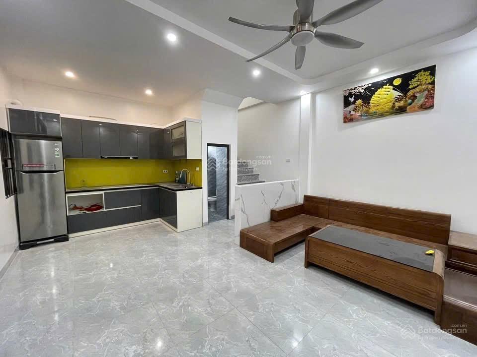 Chính chủ cần bán gấp nhà 3 tầng giáp yên nghĩa  hà đông. chỉ 3 tỷ hơn. 10m ô tô