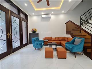 Nhà đẹp tìm khách thuê, cọ xanh xẻ khe sân vườn, full 5 tầng cơ bản, 18 triệu/tháng