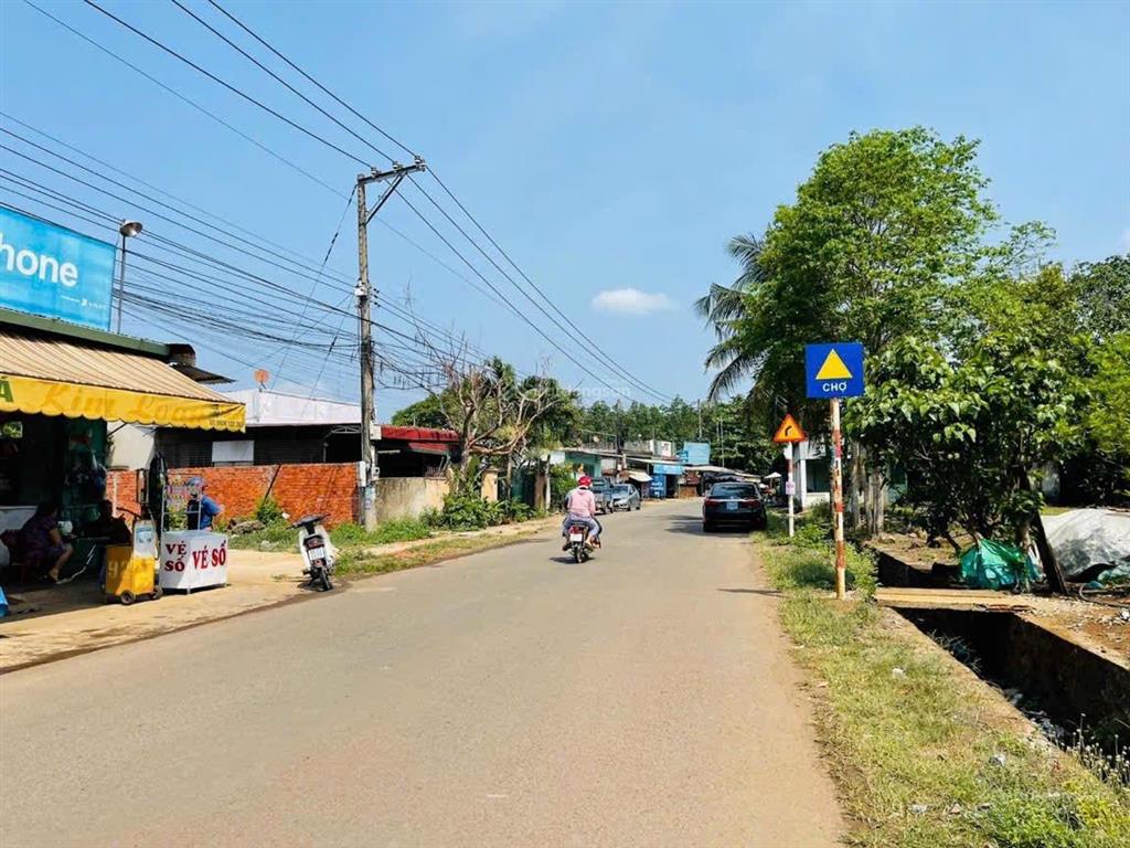 Bán lô đất 120m2 mặt tiền đường nhựa 20m, đối diện kcn xuân quế  sông nhạn, sổ sẵn sang tên ngay