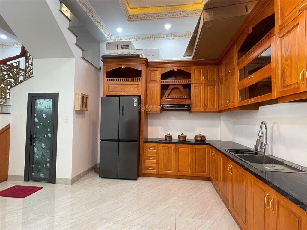 Nhà lầu 150m2 full nội thất cao cấp 1 sẹc nguyễn ái quốc, vị trí ngay kdc sầm uất nhất tp biên hoà