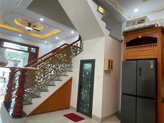 Nhà lầu 150m2 full nội thất cao cấp 1 sẹc nguyễn ái quốc, vị trí ngay kdc sầm uất nhất tp biên hoà