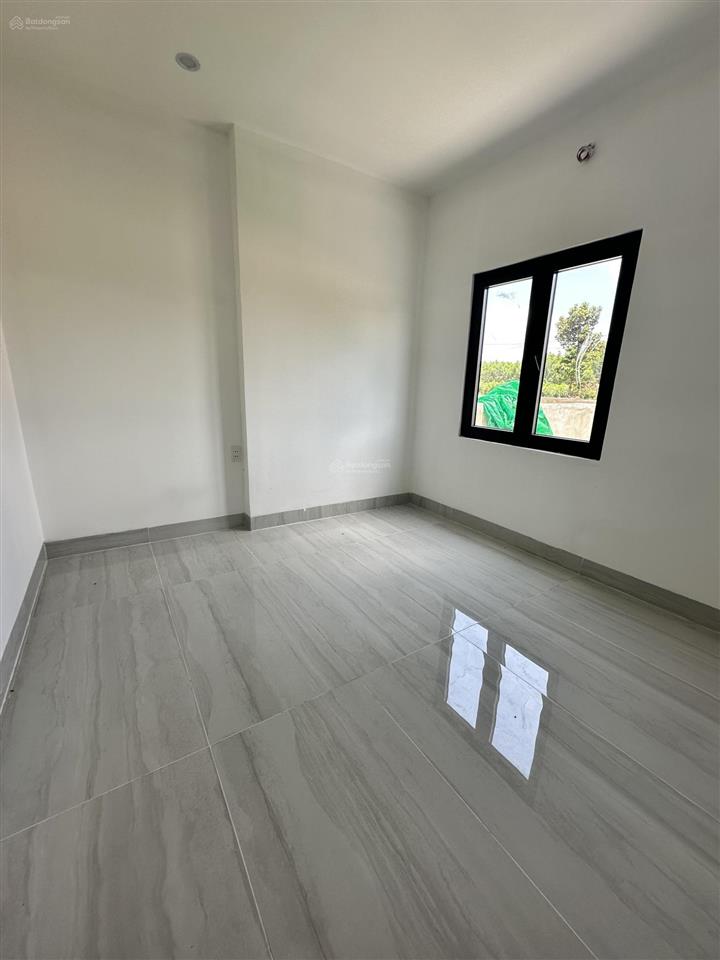780 triệu sở hữu nhà lầu hoàn thiện cách phùng hưng 100m, di chuyển 3 phút đến kcn giang điền