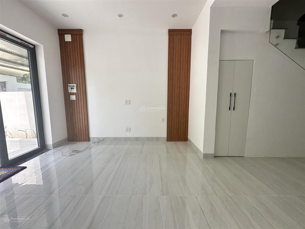 780 triệu sở hữu nhà lầu hoàn thiện cách phùng hưng 100m, di chuyển 3 phút đến kcn giang điền