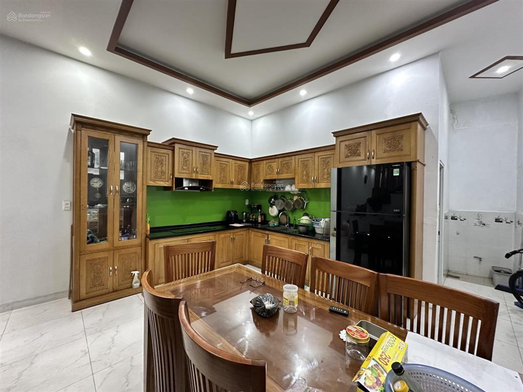 Mặt tiền kinh doanh chợ trại bò, cho thuê 15tr/tháng, tổng dt 152m2 đúc 2 tấm kiên cố, sang trọng