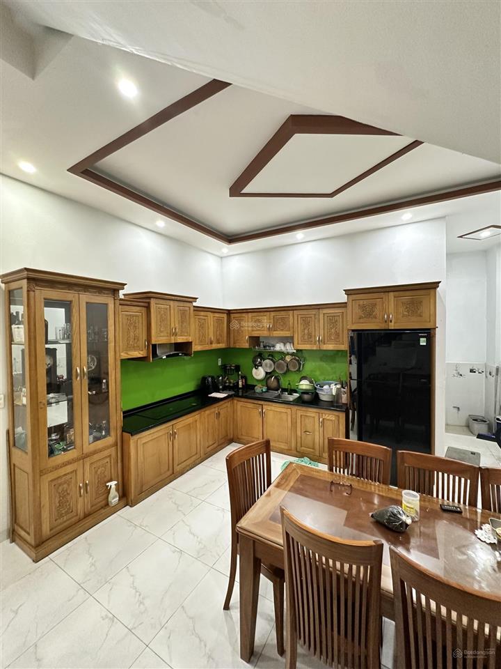 Mặt tiền kinh doanh chợ trại bò, cho thuê 15tr/tháng, tổng dt 152m2 đúc 2 tấm kiên cố, sang trọng