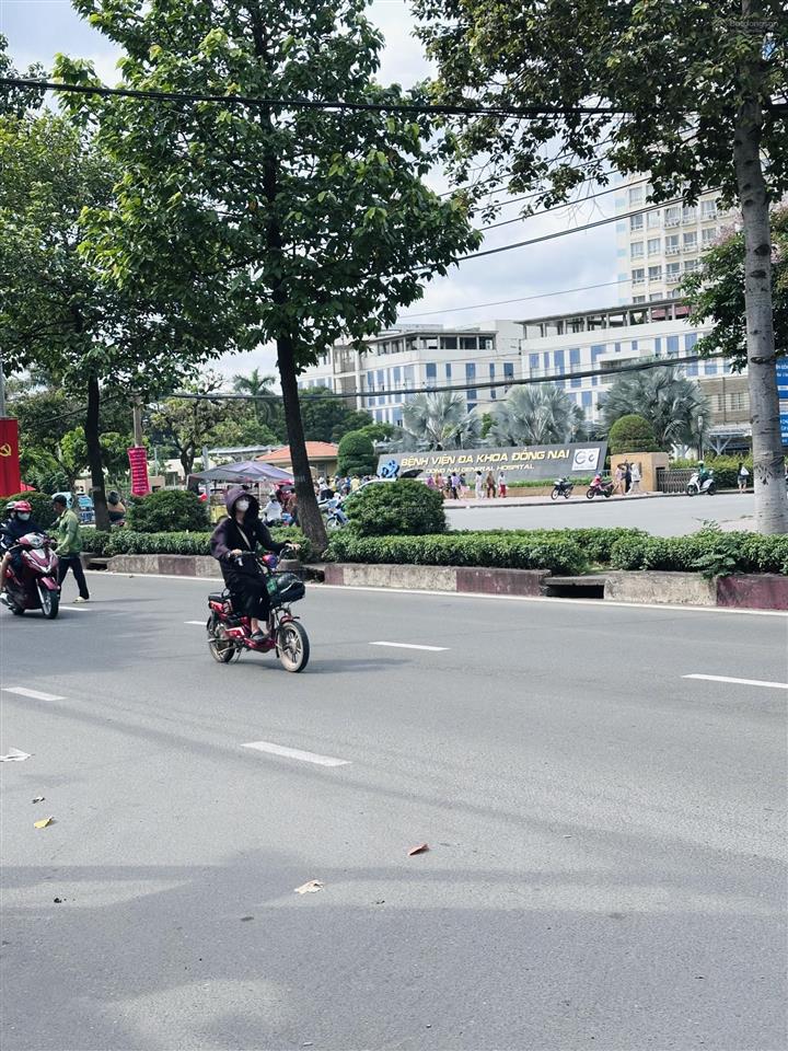 Bán lô đất thổ cư mặt tiền đường 16m, cạnh bệnh viện thành phố đồng nai giá chỉ 50 triệu/m2
