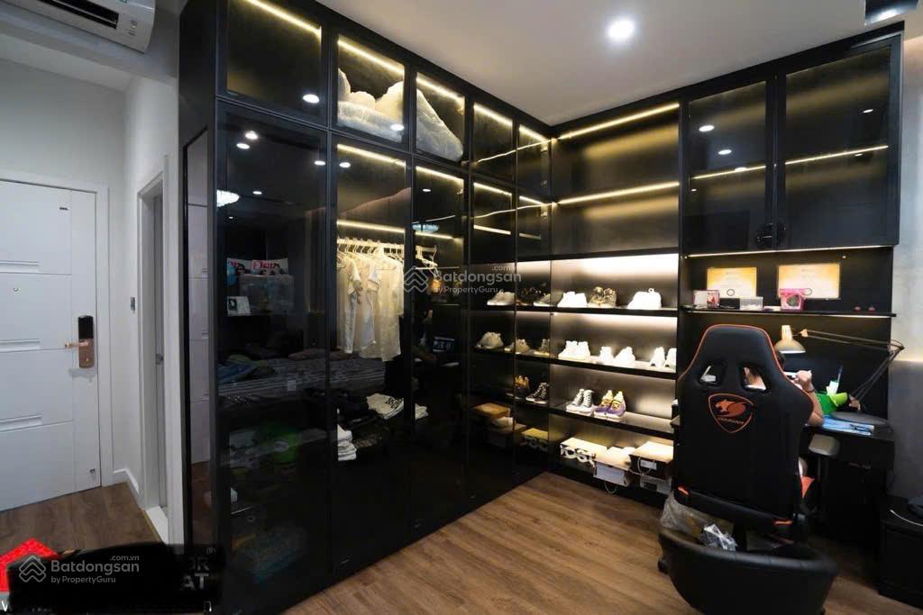 Nhà đẹp 5 tầng  xe hơi ngủ nhà  góc 2 mặt tiền thoáng  chợ phạm văn hai  11.5t thương lượng