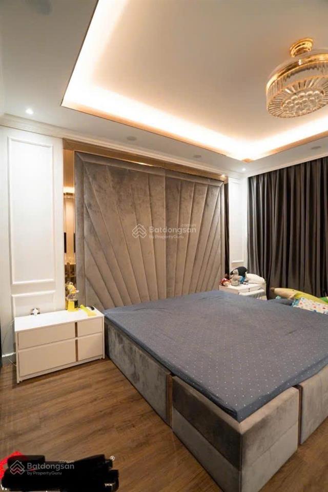 Nhà đẹp 5 tầng  xe hơi ngủ nhà  góc 2 mặt tiền thoáng  chợ phạm văn hai  11.5t thương lượng