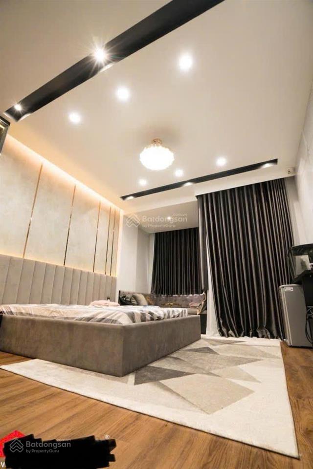 Nhà đẹp 5 tầng  xe hơi ngủ nhà  góc 2 mặt tiền thoáng  chợ phạm văn hai  11.5t thương lượng