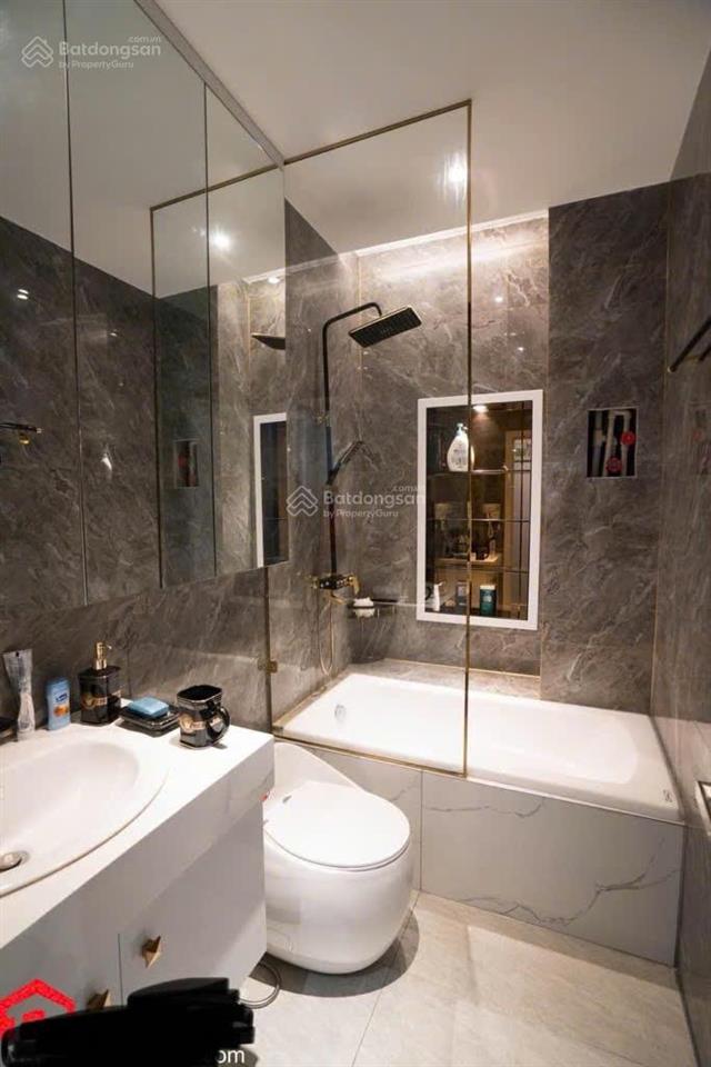 Nhà đẹp 5 tầng  xe hơi ngủ nhà  góc 2 mặt tiền thoáng  chợ phạm văn hai  11.5t thương lượng