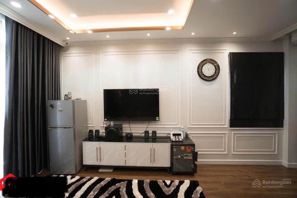 Nhà đẹp 5 tầng  xe hơi ngủ nhà  góc 2 mặt tiền thoáng  chợ phạm văn hai  11.5t thương lượng