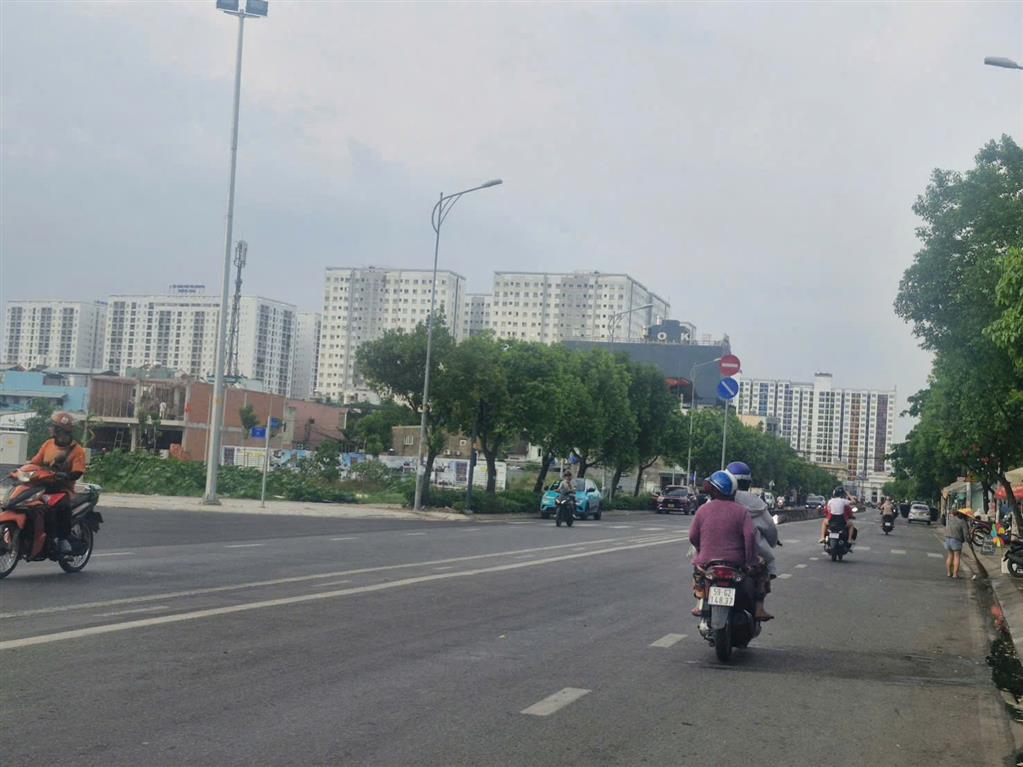 SIÊU PHẨM MT DƯƠNG THỊ GIANG – 800M² – DÒNG TIỀN KHỦNG - NGANG 16M HIẾM