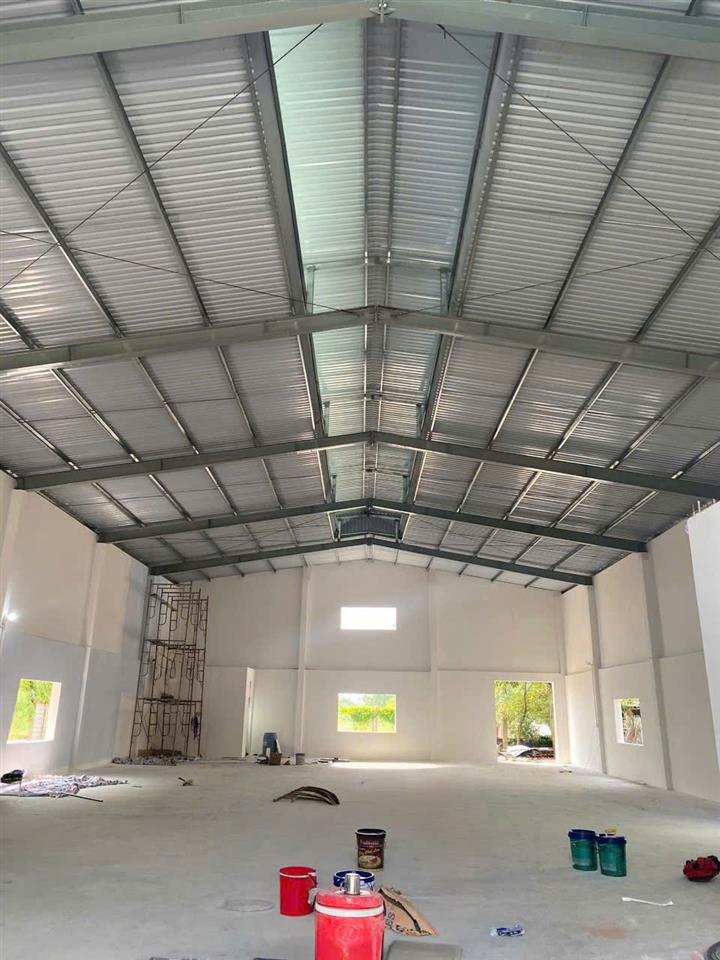 HOT XƯỞNG 1.000M² XUÂN THỚI THƯỢNG – ĐƯỜNG CONTAINER – 49TR/THÁNG!