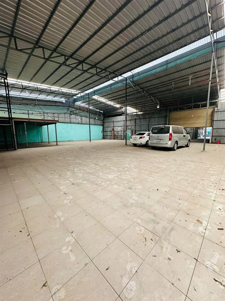 HOT XƯỞNG 1.000M² XUÂN THỚI THƯỢNG – ĐƯỜNG CONTAINER – 49TR/THÁNG!