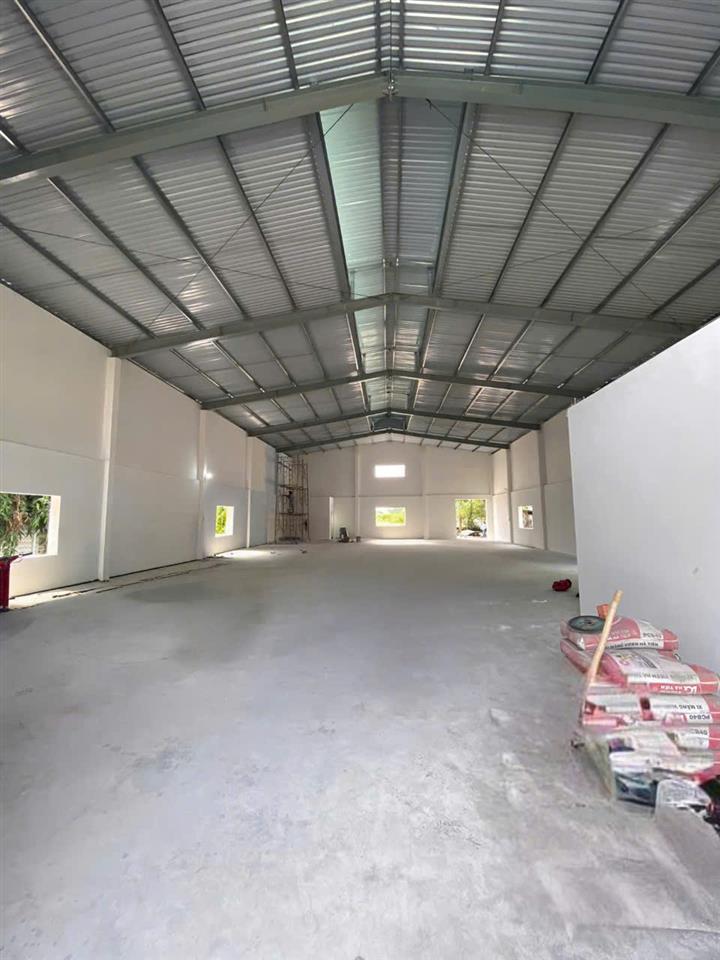 HOT XƯỞNG 1.000M² XUÂN THỚI THƯỢNG – ĐƯỜNG CONTAINER – 49TR/THÁNG!