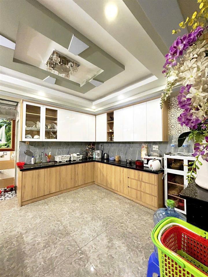 NHÀ PHỐ VIP TRẦN THỊ HÈ (HT42) QUẬN 12 – GARA Ô TÔ – GIÁ RẺ 6,5 TỶ