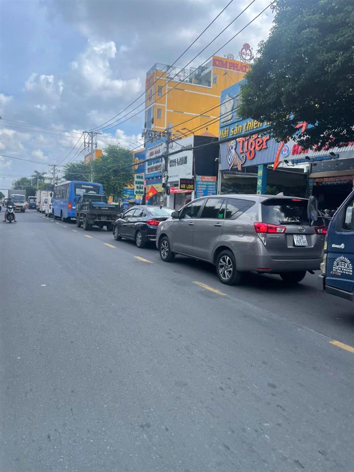 XƯỞNG ĐƯỜNG CONTAINER Q12 – CÁCH LÊ VĂN KHƯƠNG 500M – DÒNG TIỀN 80TR/THÁNG