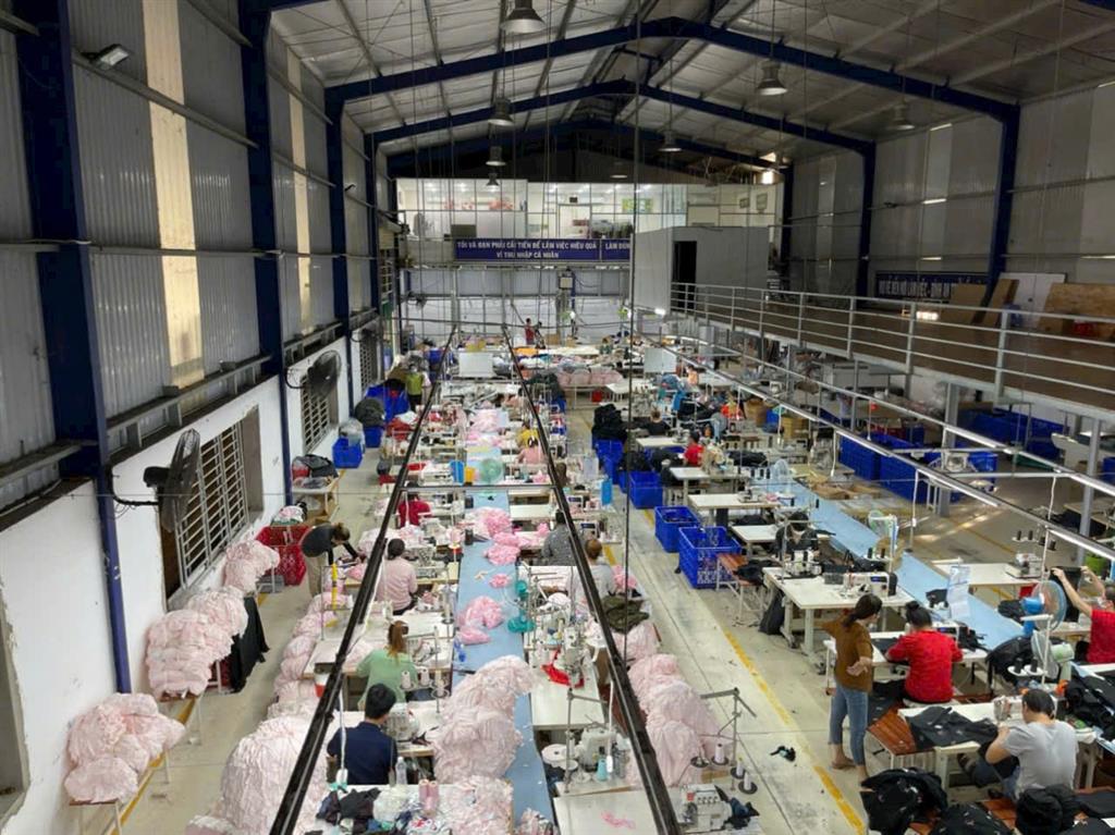 XƯỞNG ĐƯỜNG CONTAINER Q12 – CÁCH LÊ VĂN KHƯƠNG 500M – DÒNG TIỀN 80TR/THÁNG